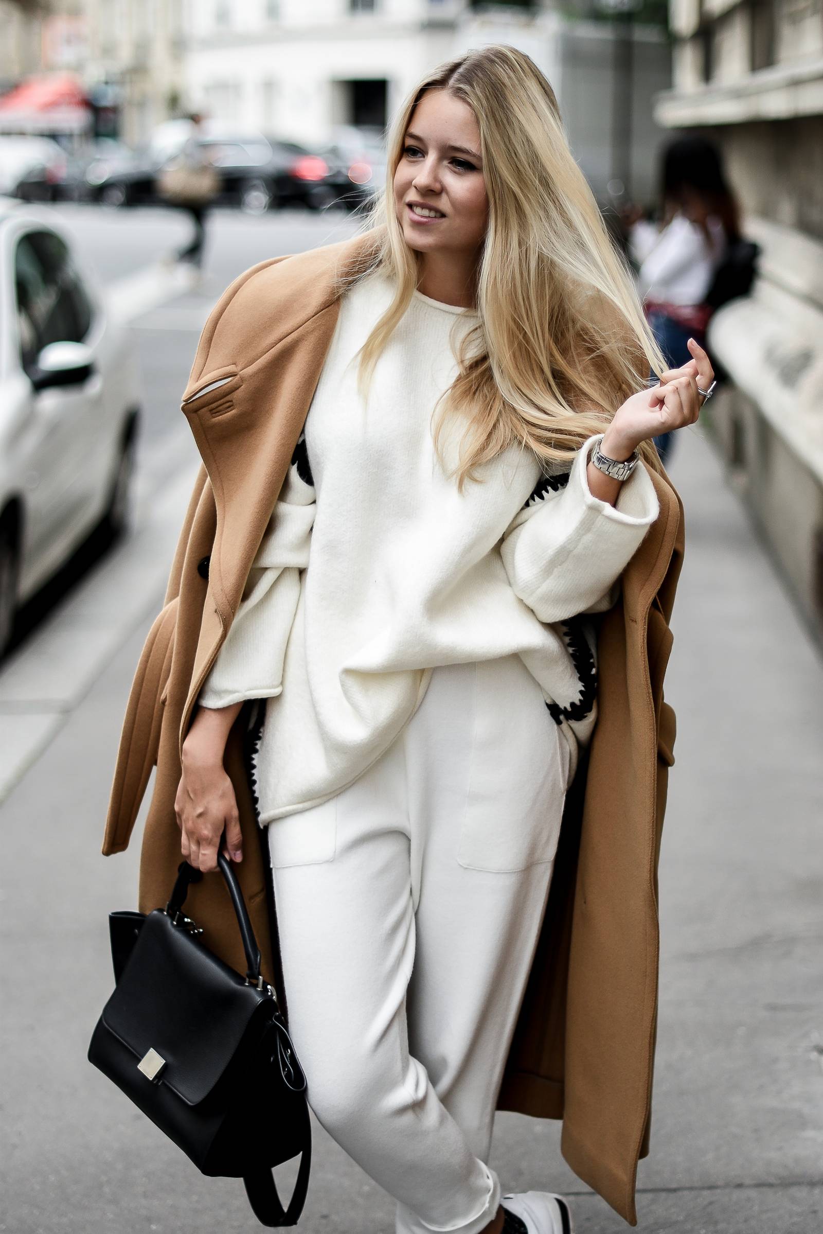 blog mode // total look blanc et manteau camel 