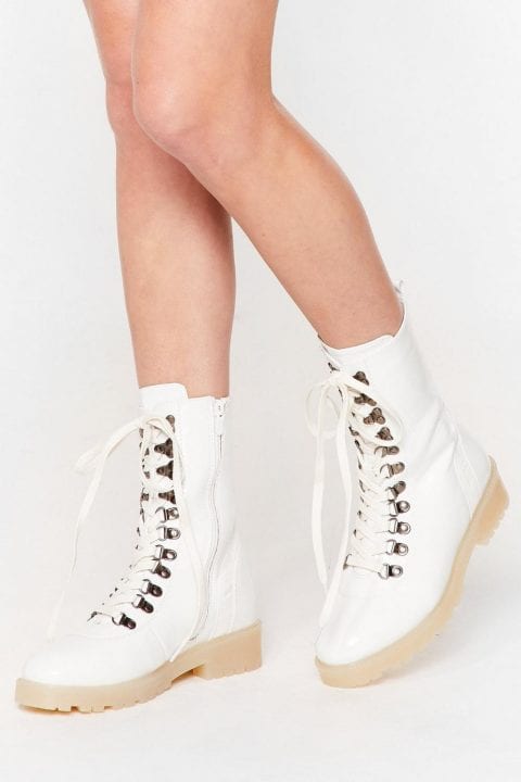 bottes blanches hike Nasty Gal