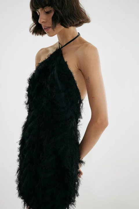 Robe Courte Noire Plumes - NAKD