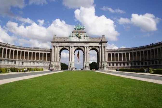 activités Bruxelles : pique-niquer dans le parc du Cinquantenaire