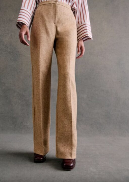 pantalon large femme couleur camel et écru Sézane