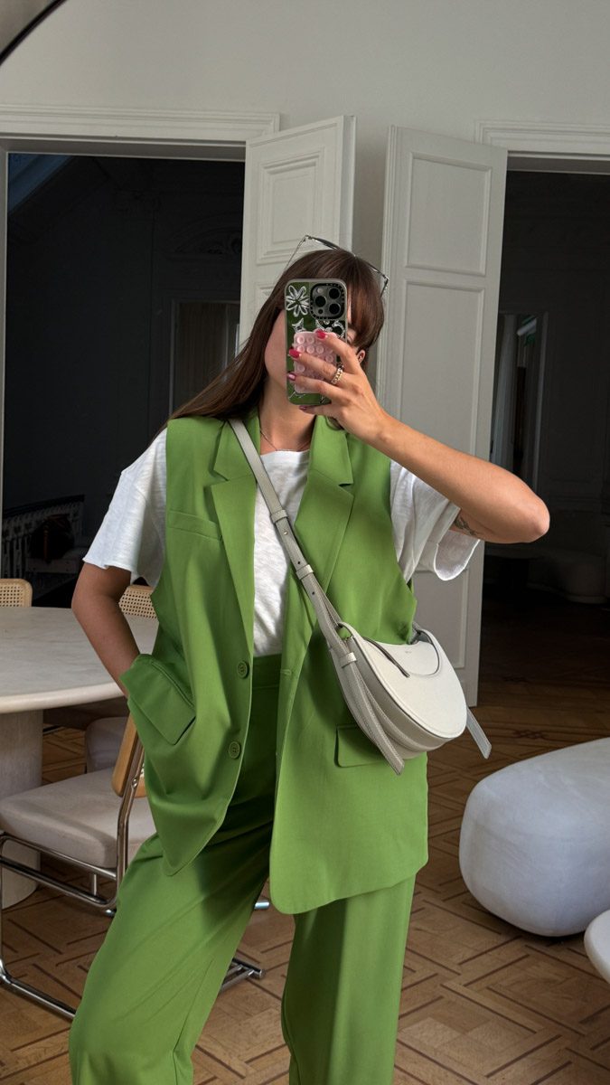 tenue bureau automne : ensemble tailleur vert American Vintage