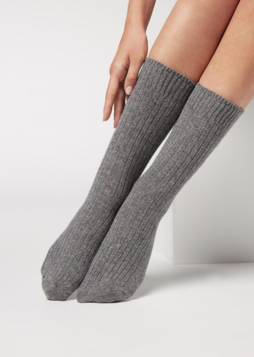 chaussettes grises en laine et cachemire Calzedonia