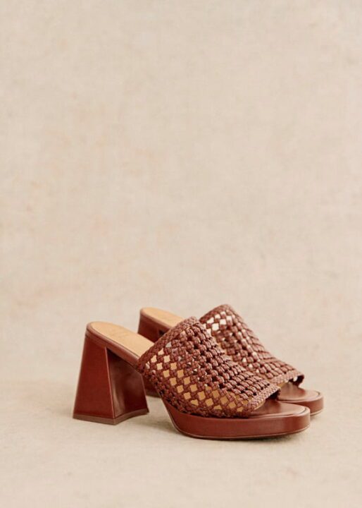 mules à talons en cuir marron Sézane