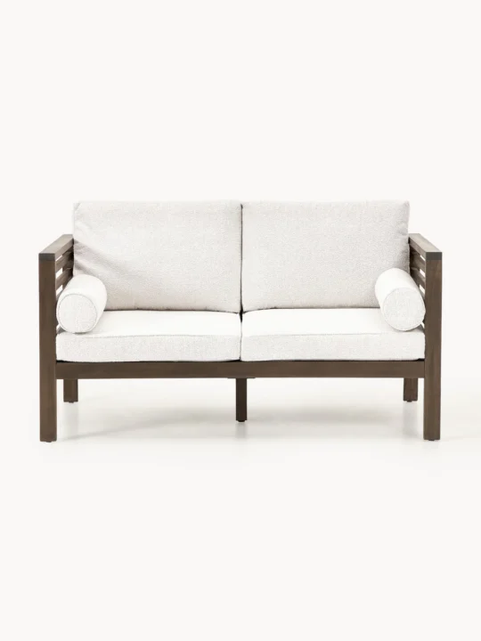 canapé de jardin en bois foncé avec coussins gris clair Westwing